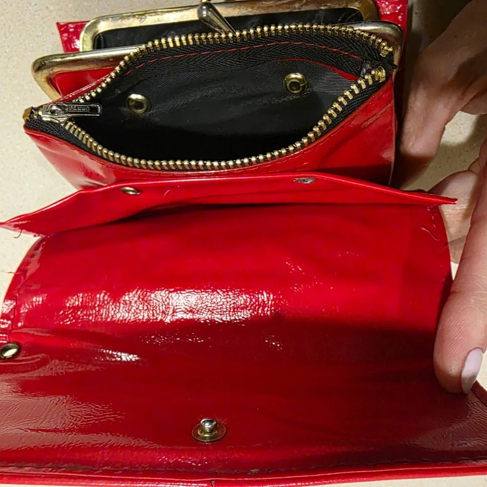 Vintage Wallet Red Patent Kiss Lock Zippered Clutch Organizer